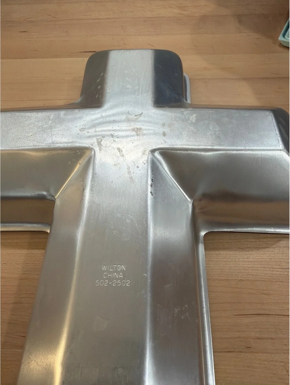 Wilton Cross-Shaped Cake Pan Baking Mold